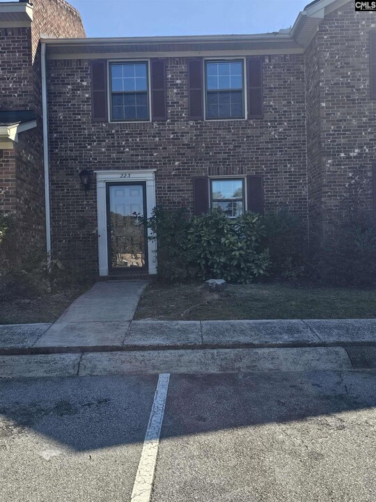 223 Rutledge Pl in Columbia, SC - Building Photo