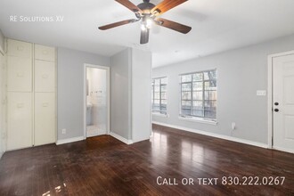 311 Karen Ln-Unit -B in San Antonio, TX - Foto de edificio - Building Photo