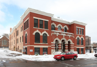 310 S Mechanic Lofts in Jackson, MI - Foto de edificio - Building Photo