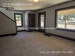 326 N Independence Ave in Rockford, IL - Building Photo - Building Photo