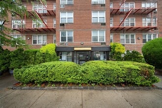 720 E 31st St in Brooklyn, NY - Building Photo - Building Photo
