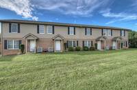 2108 Pleasant View Dr, Unit 202 in Johnson City, TN - Foto de edificio - Building Photo