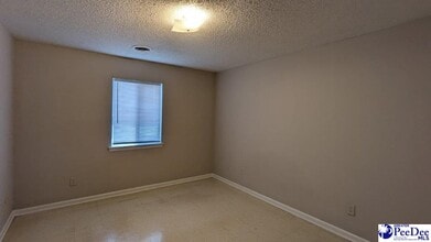 155 N Franklin Dr in Florence, SC - Foto de edificio - Building Photo