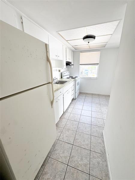 property at 104 SE 10th St