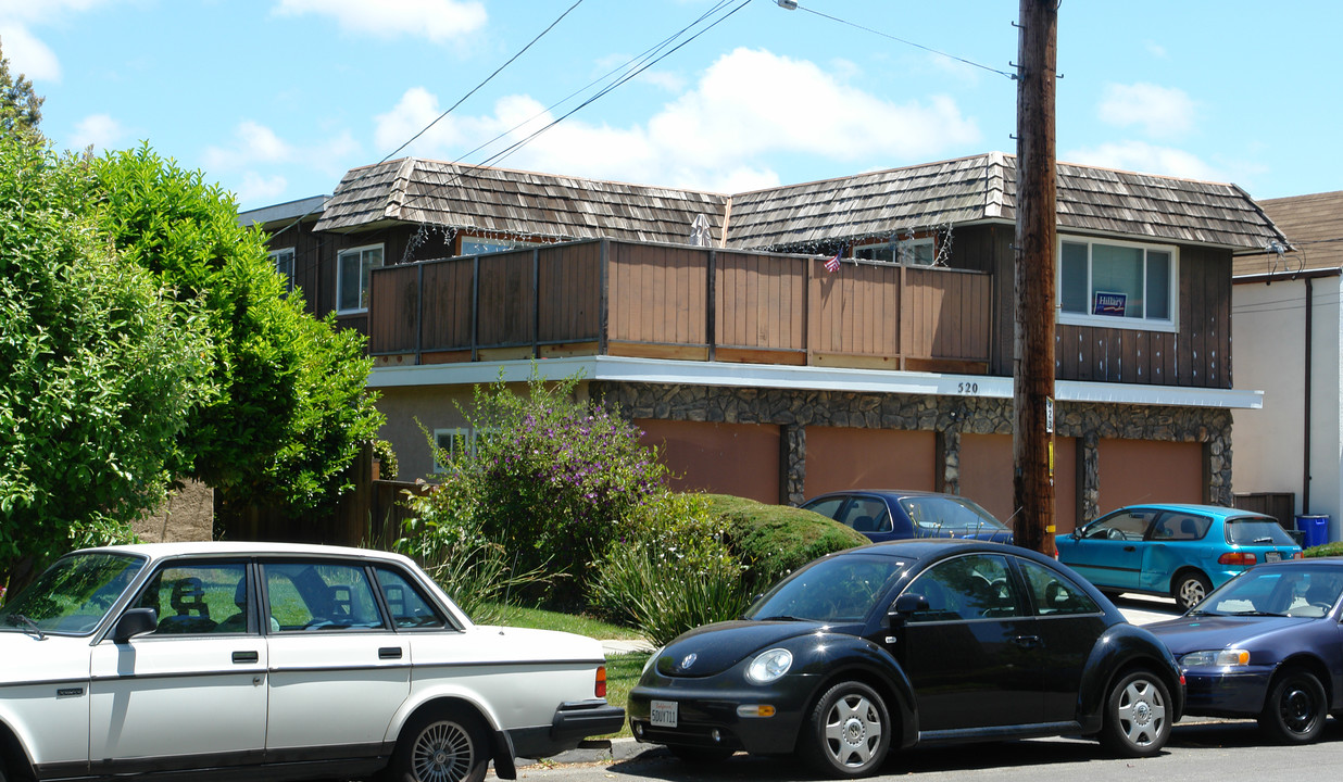 520 Lexington Ave in El Cerrito, CA - Foto de edificio