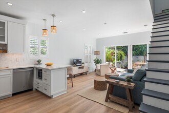 634 Louisa St in Key West, FL - Foto de edificio - Building Photo