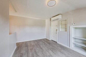 159 Emerson St, Unit 08 in Palo Alto, CA - Building Photo - Building Photo