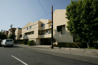 1115 Alameda Ave in Glendale, CA - Building Photo - Building Photo