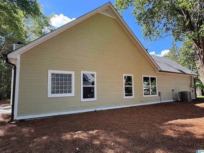 301 Shelby Forest Dr in Chelsea, AL - Building Photo - Building Photo
