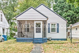 4925 Crittenden Ave in Indianapolis, IN - Building Photo