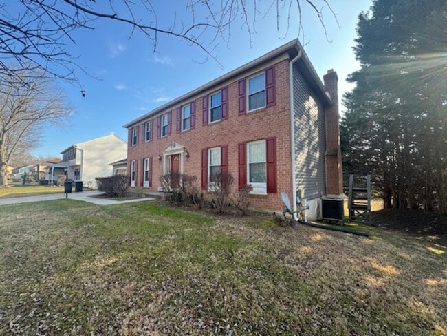 8310 Chestnut Farm Ln in Ellicott City, MD - Building Photo - Building Photo