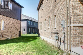 32 Stauffer Rd in Brantford, ON - Building Photo - Building Photo