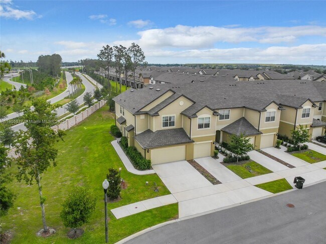 3028 Alessa Loop in Apopka, FL - Building Photo - Building Photo