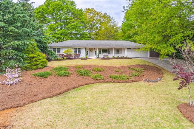 250 Wavetree Dr in Roswell, GA - Building Photo - Building Photo