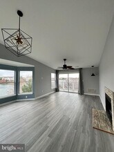 20594 Cornstalk Terrace in Ashburn, VA - Foto de edificio - Building Photo