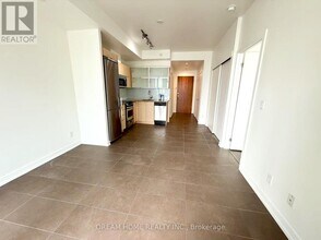 170-1170 Fort York Blvd in Toronto, ON - Building Photo - Building Photo