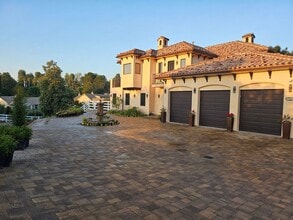 26976 Sand Canyon Rd in Santa Clarita, CA - Building Photo - Building Photo