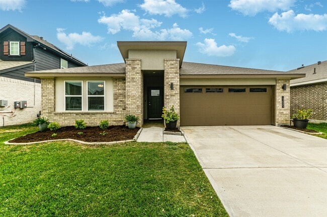 property at 13005 Oleander Bay Ln