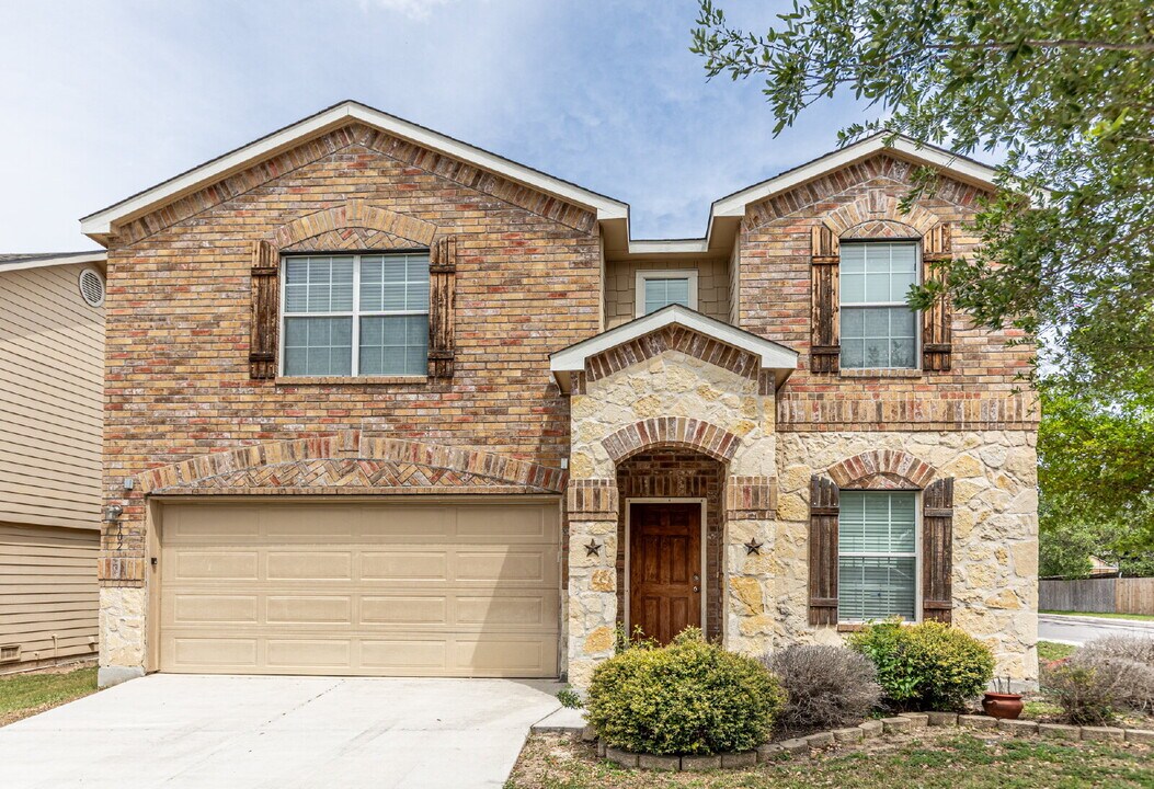 102 Ville Serene in San Antonio, TX - Building Photo