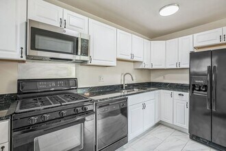 1106 Vinson St in Oxon Hill, MD - Building Photo - Building Photo