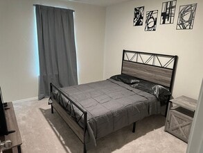 4922 Bay Breeze in San Antonio, TX - Foto de edificio - Building Photo