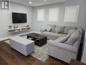 1657 Samuelson Cir in Mississauga, ON - Building Photo - Building Photo