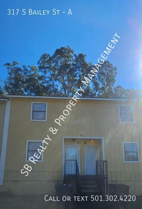 317 S Bailey St in Jacksonville, AR - Building Photo