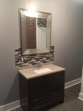 398 Douglas St, Unit 1 in Akron, OH - Foto de edificio - Building Photo