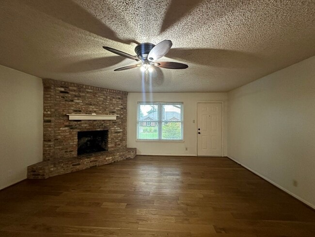 501 Sycamore St in Whitehouse, TX - Building Photo - Building Photo