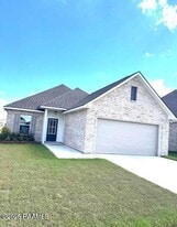 206 Wakely Ct in Lafayette, LA - Building Photo