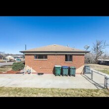 10454 Grant Dr in Northglenn, CO - Foto de edificio - Building Photo