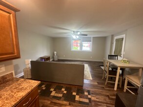 49 Tappan St in Baldwinsville, NY - Building Photo - Building Photo