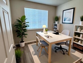 Cottages at Laguna in Sacramento, CA - Building Photo - Building Photo