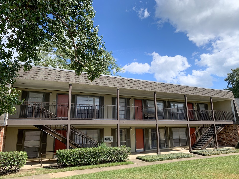 Cambridge Court Apartments in Shreveport, LA - Foto de edificio