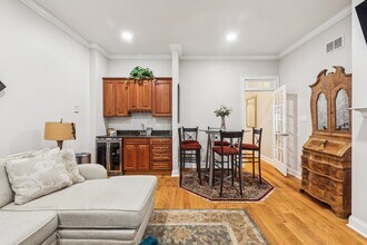 789 S 2nd St in Philadelphia, PA - Foto de edificio - Building Photo
