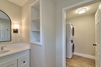 68 South St in Rollinsford, NH - Building Photo - Building Photo