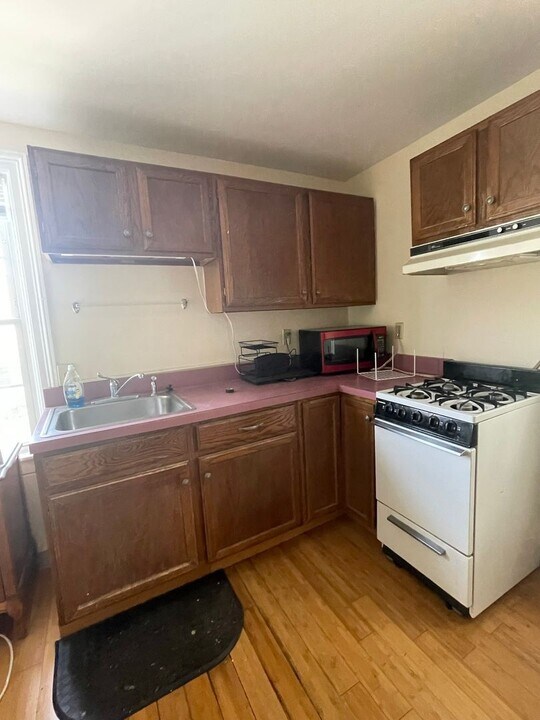 113 Elmwood Ave in Burlington, VT - Building Photo
