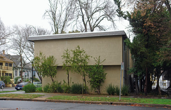 525 13th St in Sacramento, CA - Building Photo - Building Photo