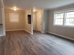 110 Linbrook Dr in Newport News, VA - Building Photo - Building Photo