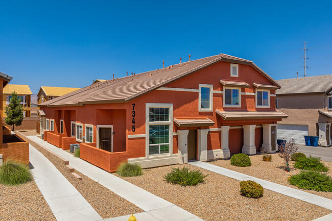 The Springs Townhomes in Las Vegas, NV - Building Photo - Building Photo