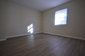 510 Poplar St in Buffalo, MO - Building Photo - Building Photo
