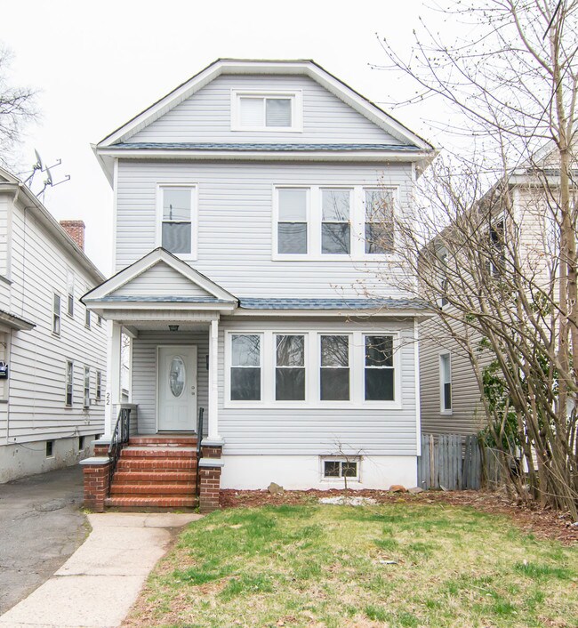 22 E Henry St Rentals in Linden, NJ