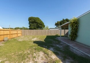 1027 Beech Rd in West Palm Beach, FL - Building Photo - Building Photo