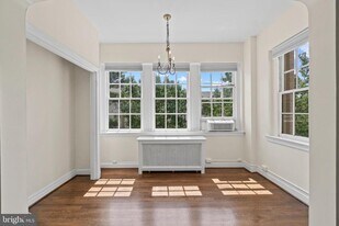 2737 Devonshire Pl NW in Washington, DC - Building Photo