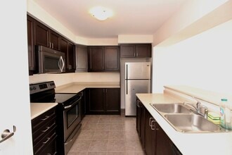 603 Attenborough Terrace in Milton, ON - Building Photo - Building Photo