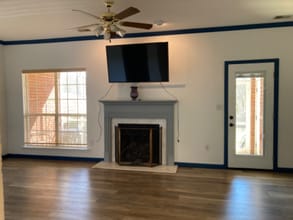 537 Treymoor Lake Cir in Alabaster, AL - Building Photo - Building Photo