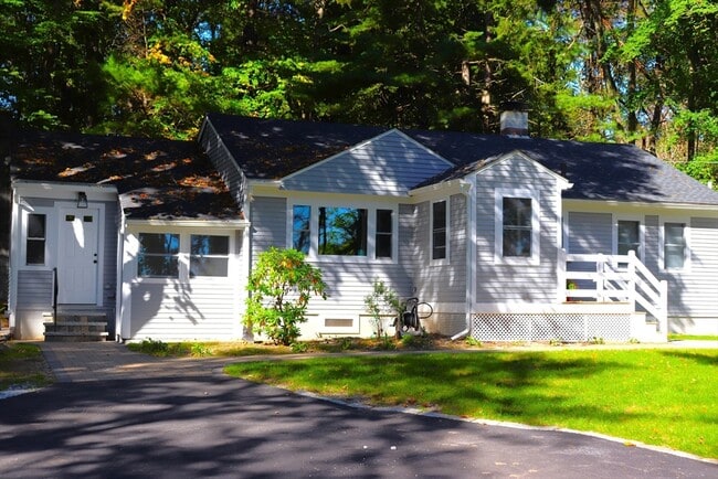 113 Central St
