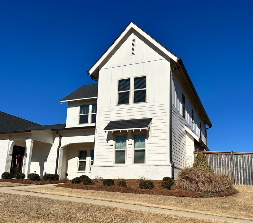 543 Grey Oak Cir in Auburn, AL - Building Photo