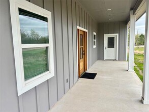 108 Wood Duck Ln in Paige, TX - Building Photo - Building Photo