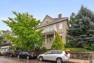 21 Wenham St, Unit 3 in Boston, MA - Building Photo